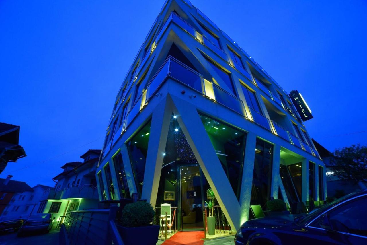 Hotel Palace Velika Kladusa Luaran gambar