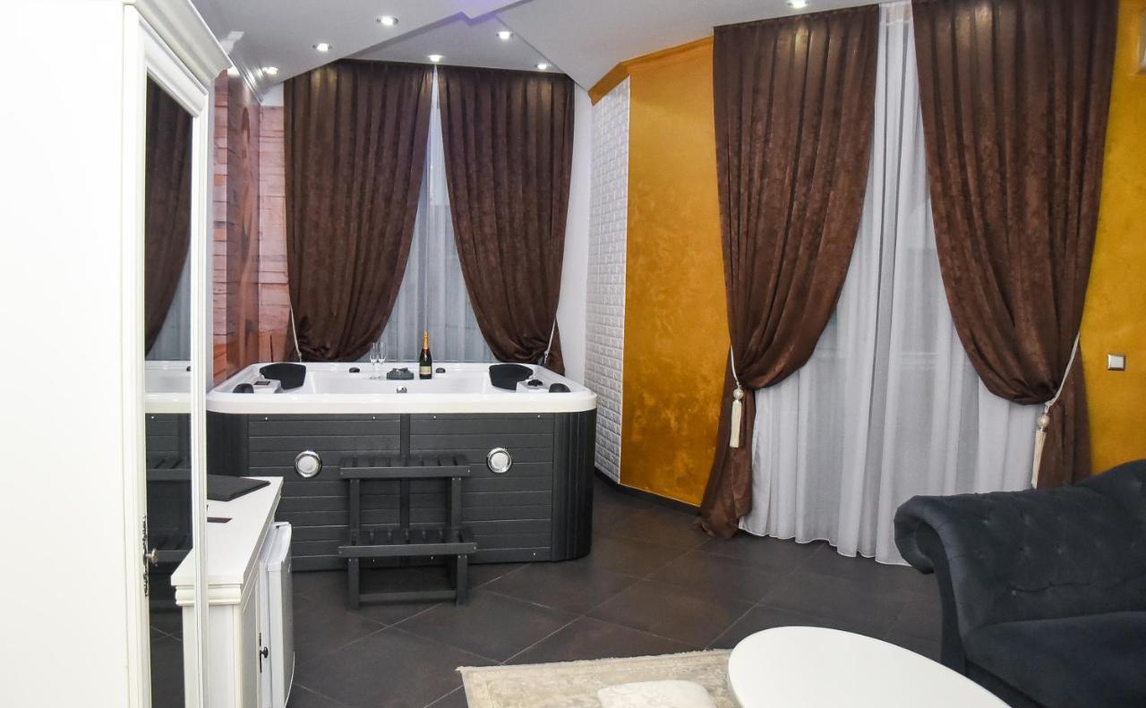 Hotel Palace Velika Kladusa Luaran gambar